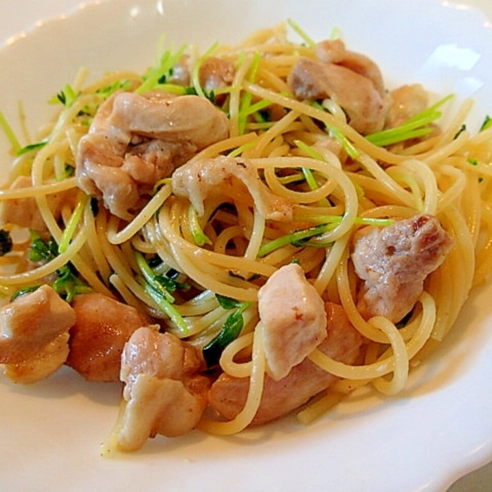 創味で 鶏もも肉と豆苗のパスタ レシピ 作り方 By ぷ みぃまま 楽天レシピ 創味で 鶏もも肉と豆苗のパスタ レシピ 作り方 By ぷ みぃまま 楽天レシピ